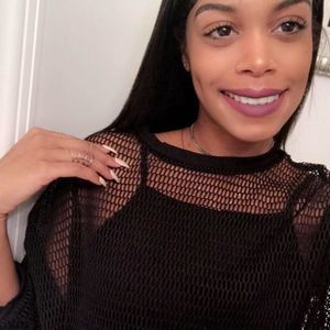 Meet your Posher, Kelli